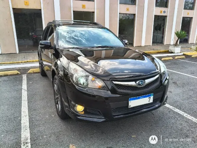 Subaru Outback 3.6 H6 SW Aut. 2010