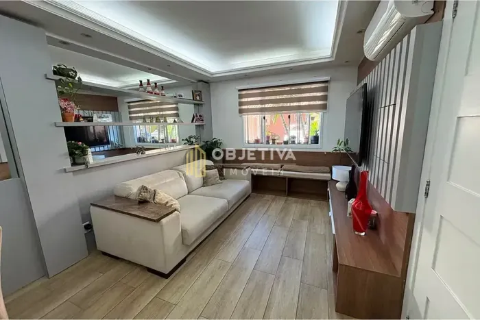 Casa em Condomínio à venda 4 Quartos 1 Suite 1 Vaga 90M² Centro Canoas - RS