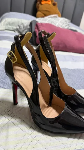 Scarpin Solado Vermelho