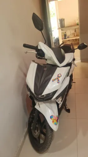 Moto Neo 125 Automatica