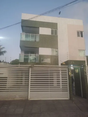Apartamento amplo de dois quartos no Cristo Redentor.