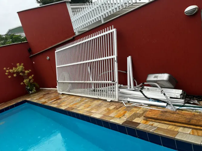 Vendo portão de alumínio de correr 3,75m x 1,85m