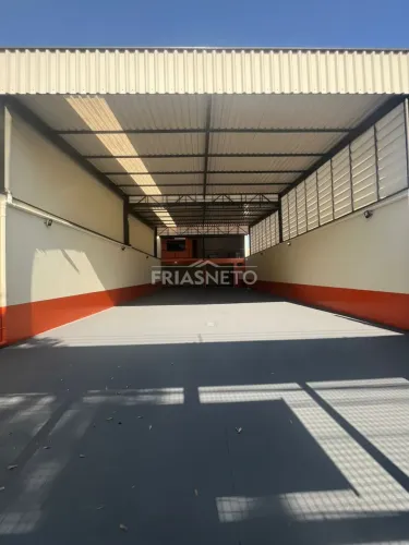 Comercial/Salão - Comercial - No bairro Piracicamirim