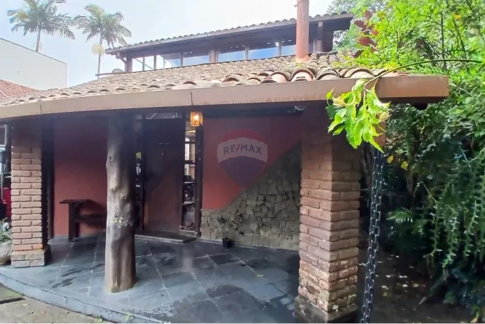 Casa dos Sonhos no baixo Cônego: Elegância e Conforto