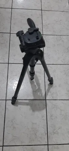 Tripe para câmera fotográfica 
