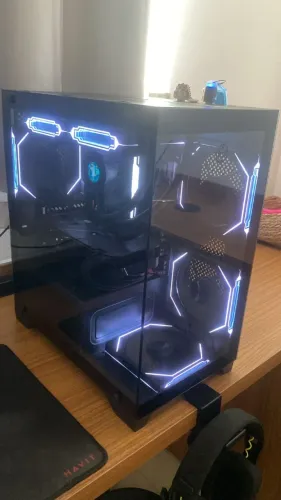 PC Gamer - Ryzen 5 5600 - RX 6600 - 16GB RAM DDR4 - SSD Kingston 1TB