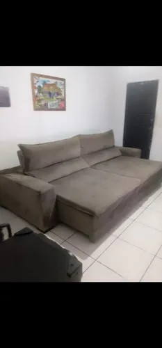 Vendo sofá retrátil de 3 metros Semi-Novo