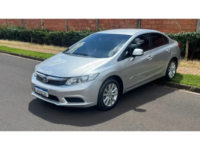 Honda Civic Sedan LXS 1.8/1.8 Flex 16V Aut. 4P 2015