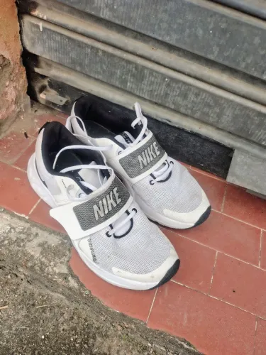 Tênis Nike renew retaliation 4
