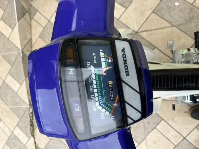 Honda C 100 Dream 1996