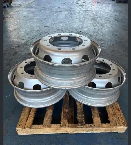 Rodas de Caminhão em Aço Reforçado - Conjunto Completo em Ótimo Estado