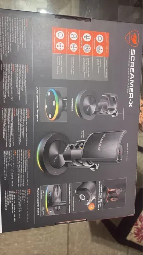 Microfone Cougar Screamer-X RGB USB - Novo, Nunca Usado