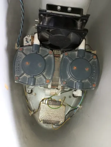 Compressor de Ar Direto Usado Bivolt Cabeçote Duplo, Com Rodinhas