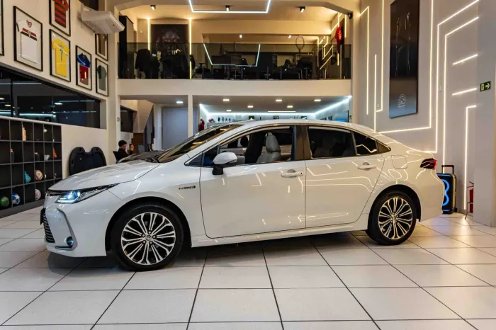 Toyota Corolla Altis Prem. Hybrid 1.8 Flex AUT 2022