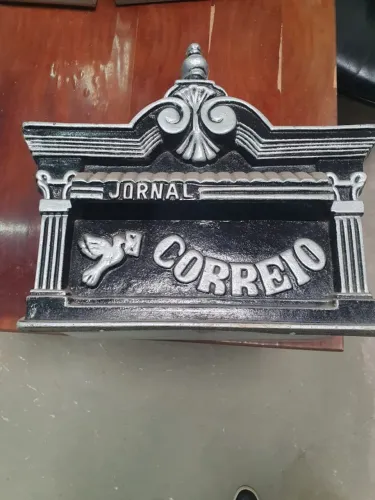 Caixa correio metal vertical - embutida
