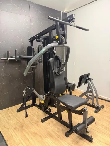 Academia Completa em Casa: Estação Horizon Torus 5 + Smith Machine + Halteres
