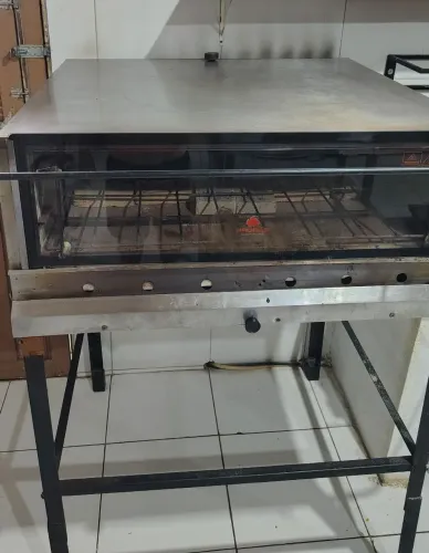 Vende-se forno progás