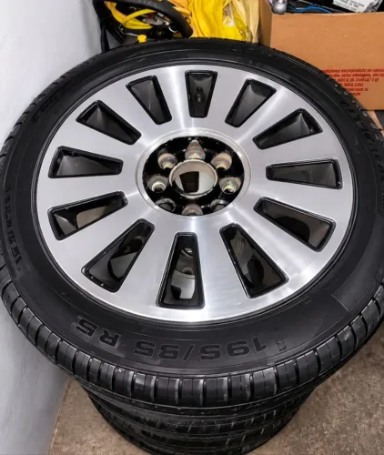 Roda aro 15 furação universal