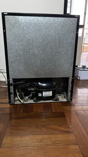 Frigobar Brastemp porta de vidro