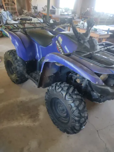 Quadriciclo Yamaha Grisly 700