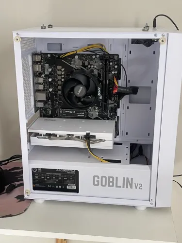 PC Gamer Ryzen 5 7600 | RX 580 8GB | 16GB DDR5 | NVMe 512GB | Fonte 500W | R$ 3.000