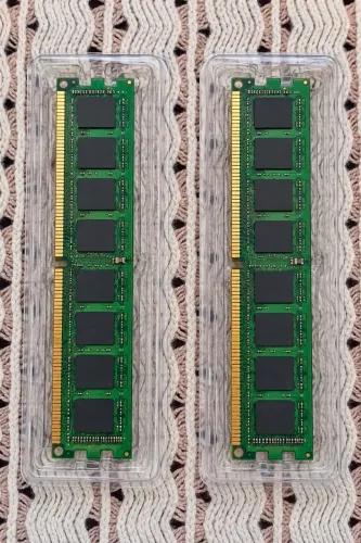 Par Memória Servidor 8GB (2x4GB) DDR3 ECC REG 1333MHz HP/Samsung