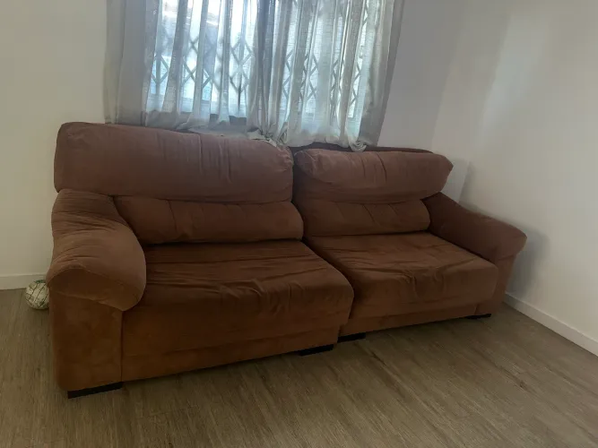 Vendo sofá 2.45m  , usado