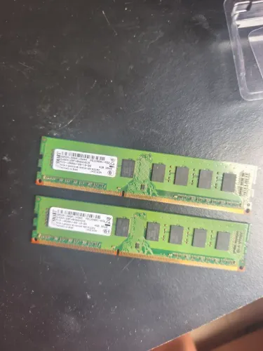 Kit 2 memórias rams 2x4gb SMART (Ficaram paradas, tenho 90% de certeza que as 2 funcionam)