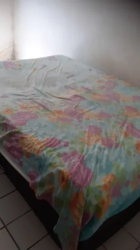 Cama e colchão 