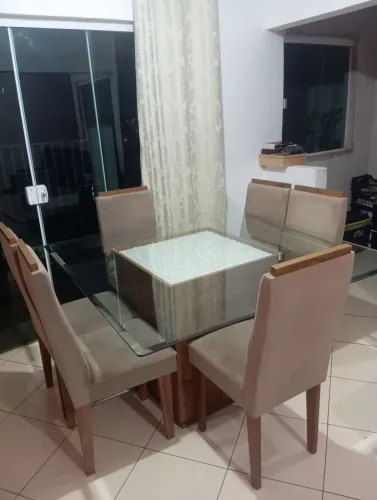 Mesa 6 cadeiras tampo de vidro