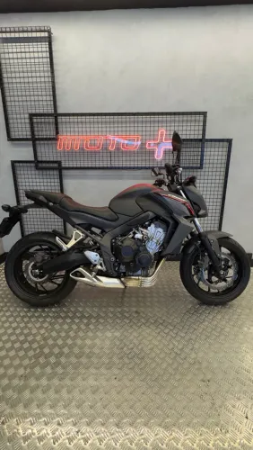 Cb 650f 2015 novíssima