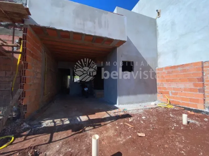 CASA EM CONSTRUÇÃO À VENDA NO JARDIM INTERLAGOS I EM ARAPONGAS.