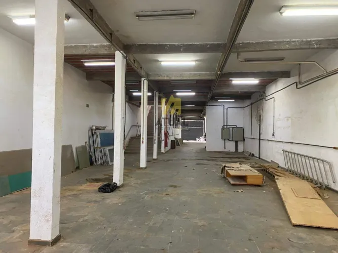 Galpão à venda na Cidade Ademar com 1.032 m²