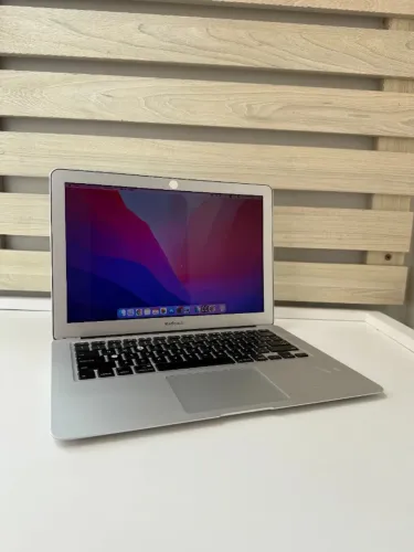 MacBook