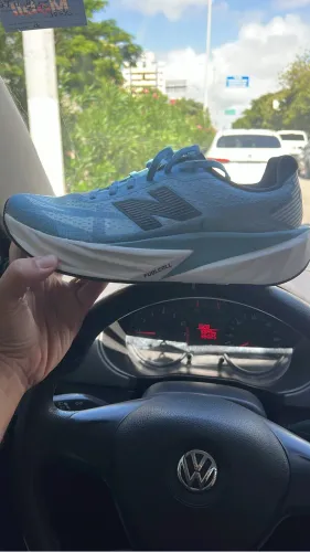 New Balance Rebel V5 Numero 40