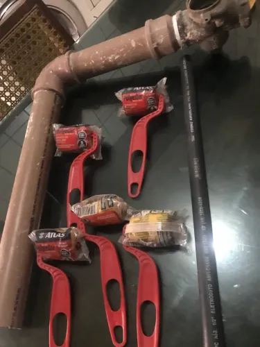 Canos e rolos de poliéster para pintura
