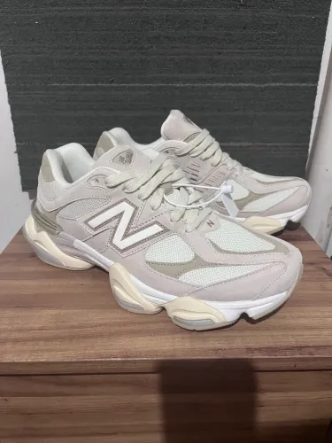 Tênis new balance 9060 44