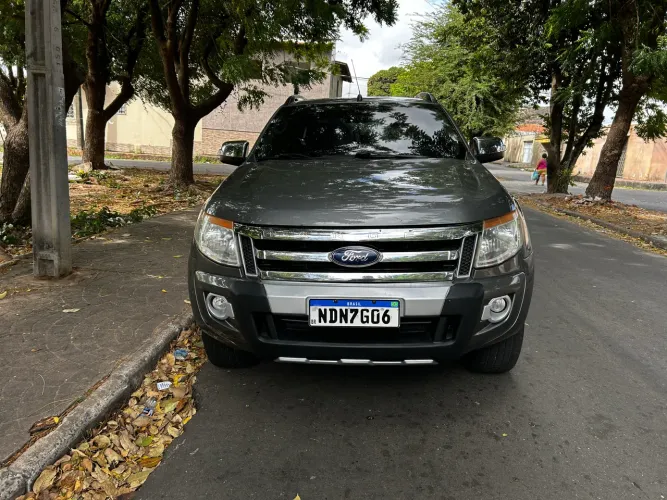 Ford Ranger Limited 3.2 20V 4X4 CD Aut. Dies. 2015