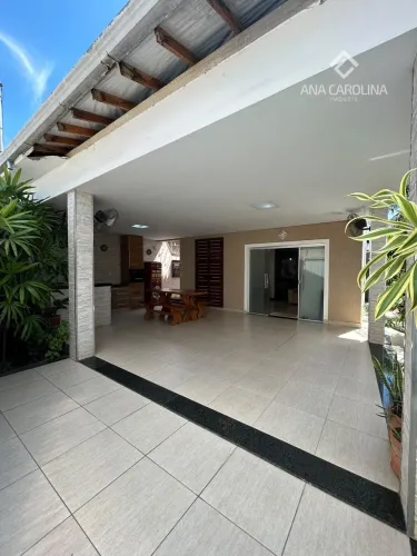 Casa com 2 pavimentos à Venda no Bairro Vila Guilhermina