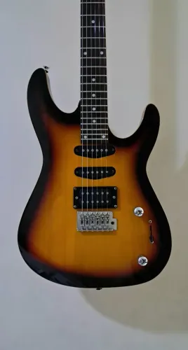 Linda Guitarra Tagima perfeita