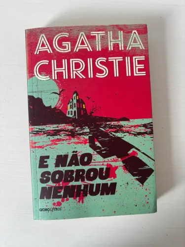 Livro E não sobrou nenhum Agatha Christie