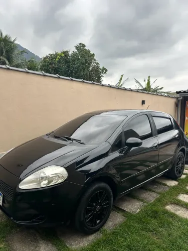 Fiat Punto Attractive 1.4 Fire Flex 8V 5P 2011