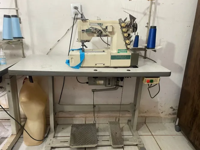 Máquina Galoneira industrial yamata ótimas condições preço de desapego