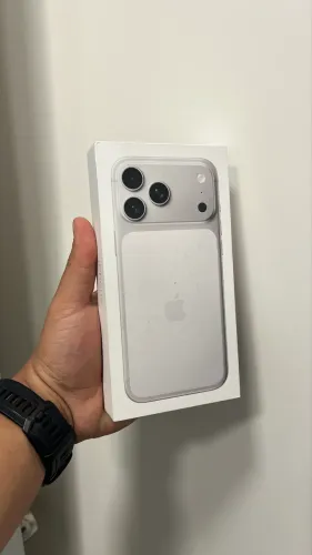 iPhone 17 pro Max 256 silver