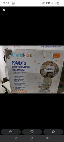 Cadeirinha de alimentação nunca usada
