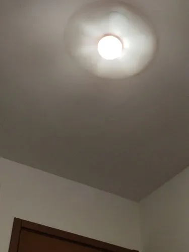 Vendo ventilador de teto com luminária 