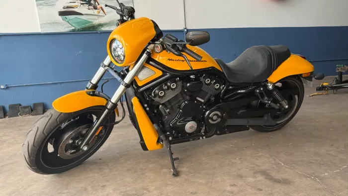 Harley - Davidson VRSCAW V-ROD - Impecável
