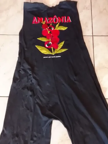 Macaquinho preto estampado marca Farm Tam P/M seminovo usado