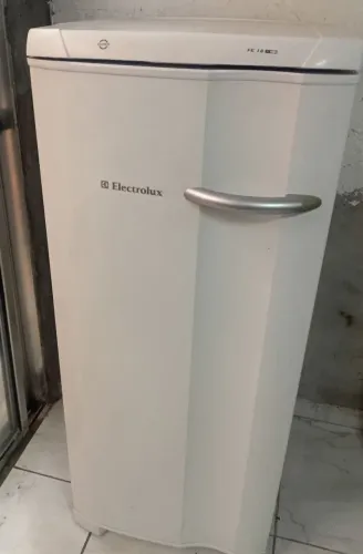 FREEZER VERTICAL