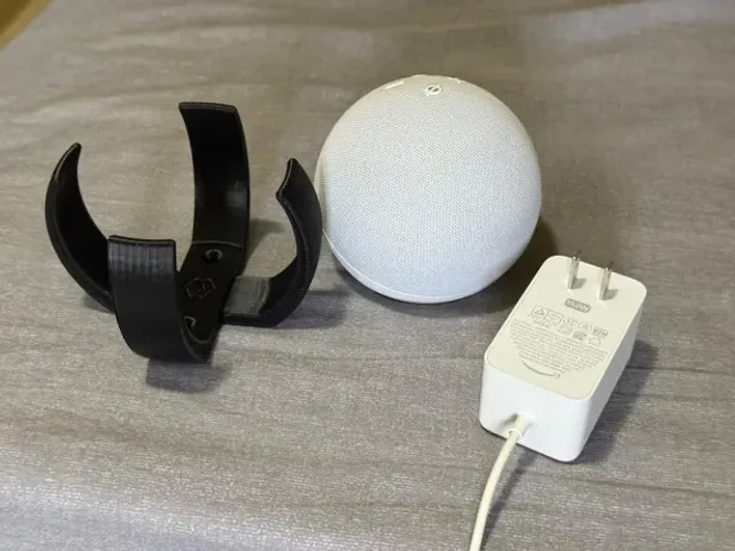 Echo Dot 5a Geração - Com Suporte de Parede